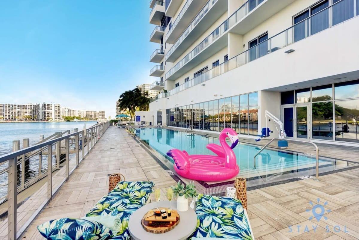 好莱坞Wrap Around Balcony - Insane Views - Amazing Pools公寓 外观 照片