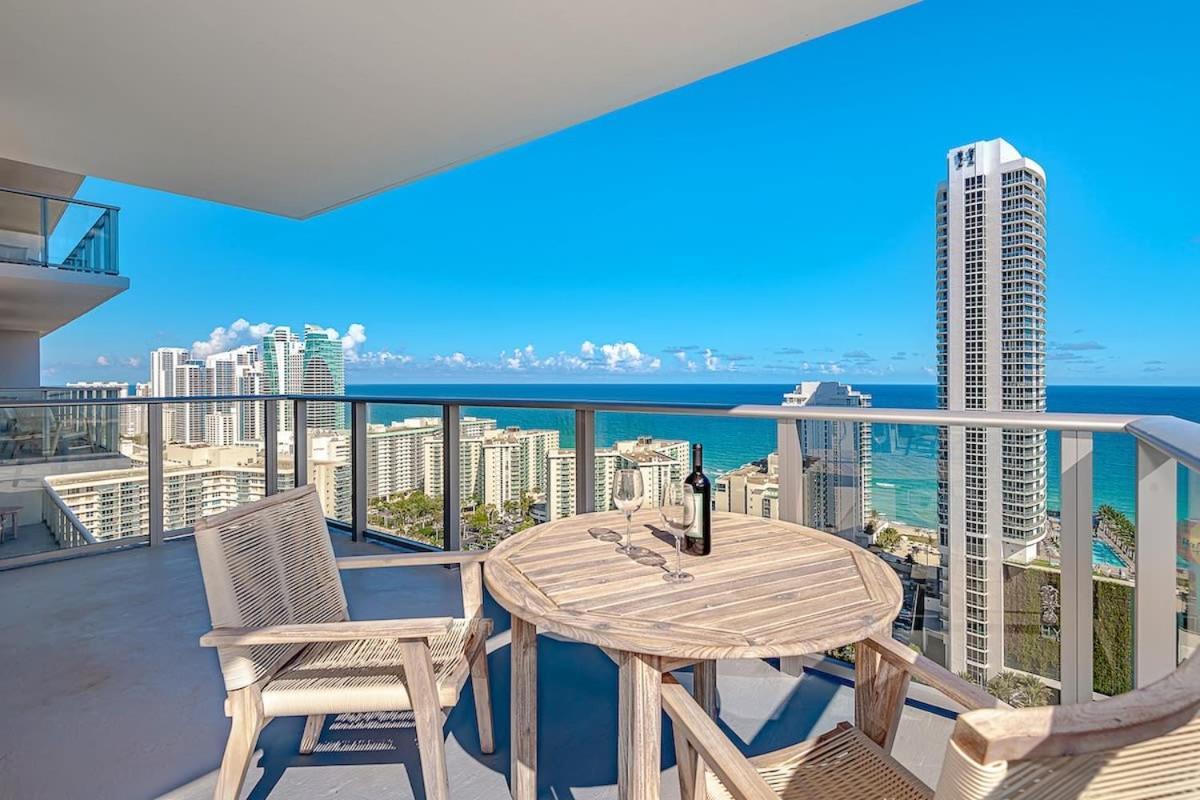好莱坞Wrap Around Balcony - Insane Views - Amazing Pools公寓 外观 照片